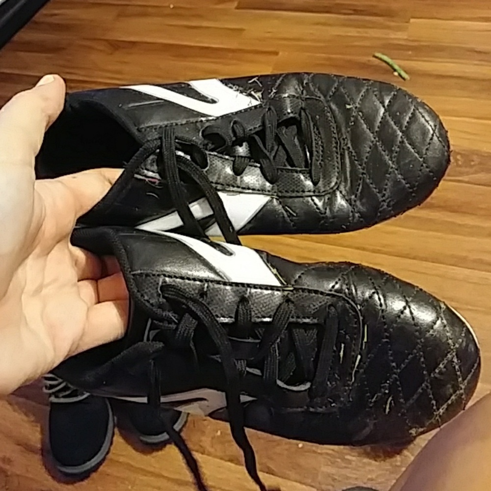 Soccer cleats